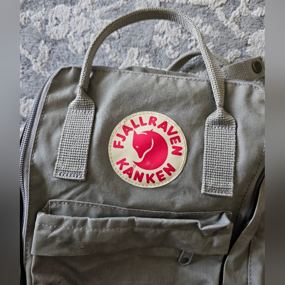 Fjallraven Kånken Mini Backpack